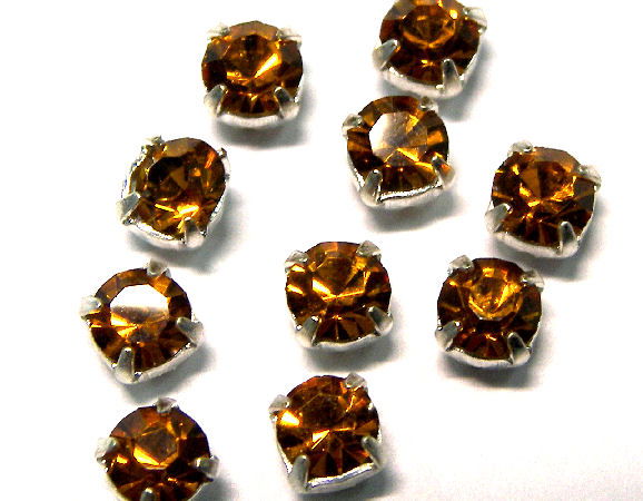 10 Chatones Preciosa® montado engaste 4mm Smoked Topaz - - Crystaldreams Abalorios