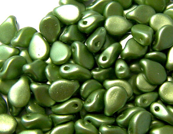 10x PIP Beads Petalos 7x5mm Aguj: 0,8mm Color: Pastel Olivine - - Crystaldreams Abalorios