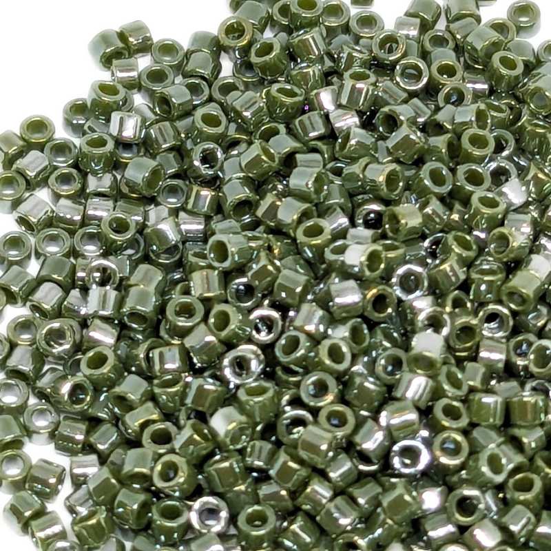 11/0 MIYUKI delica - Avocado Luster 1gr. - - Crystaldreams Abalorios