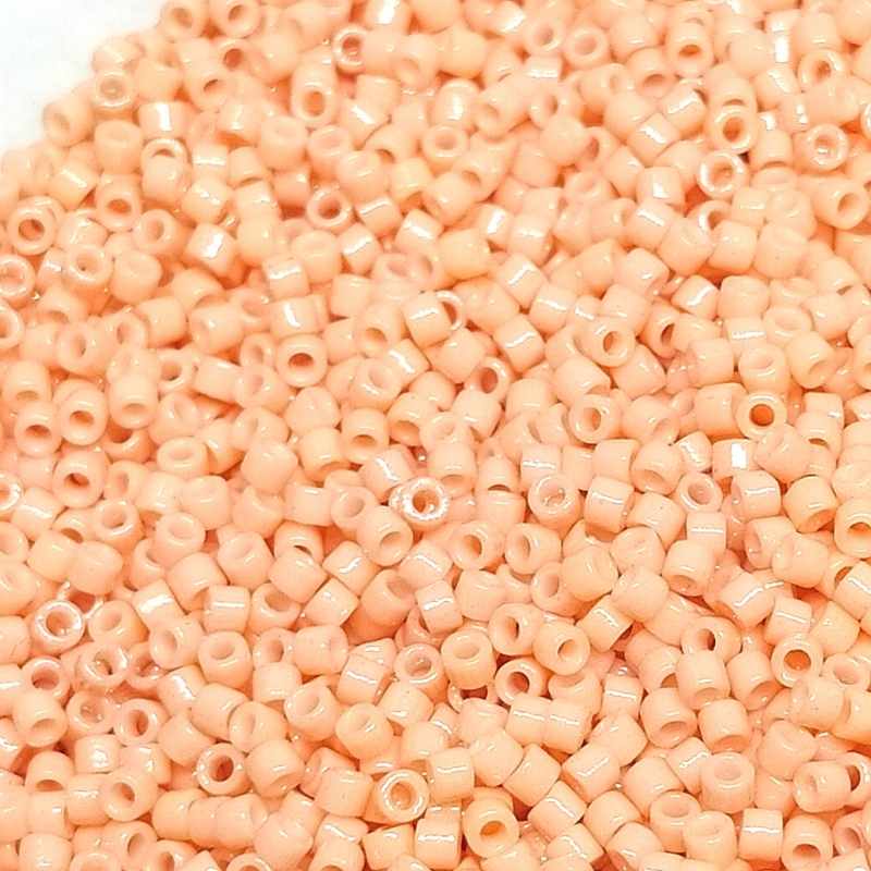 11/0 MIYUKI delica - Duracoat Opaque Dyed Tea Rose - 1gr. DB2111 - - Crystaldreams Abalorios