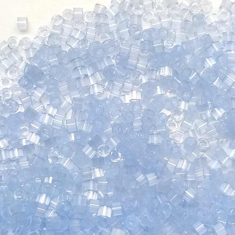 11/0 MIYUKI delica - Light Blue Silk Satin - 1gr. - DB831 - - Crystaldreams Abalorios