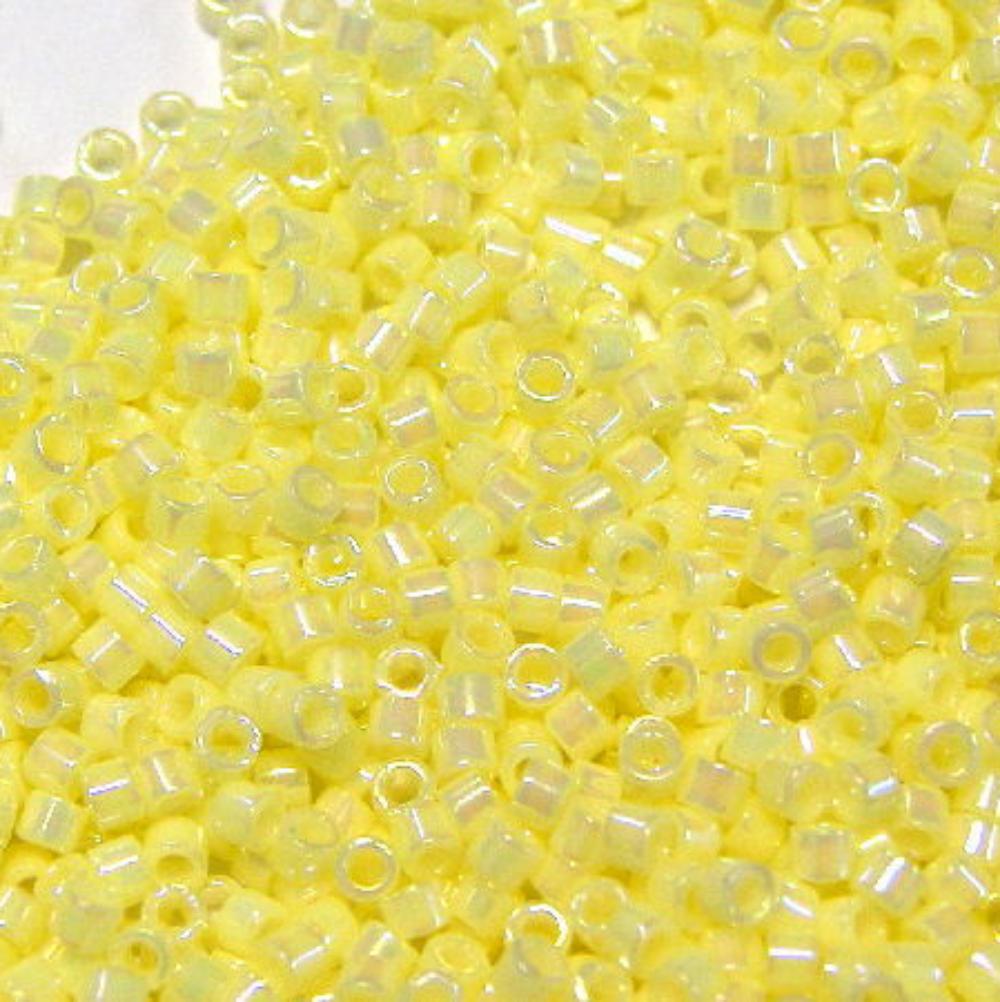 11/0 MIYUKI delica - Opal Pale Yellow - 1gr. - - Crystaldreams Abalorios