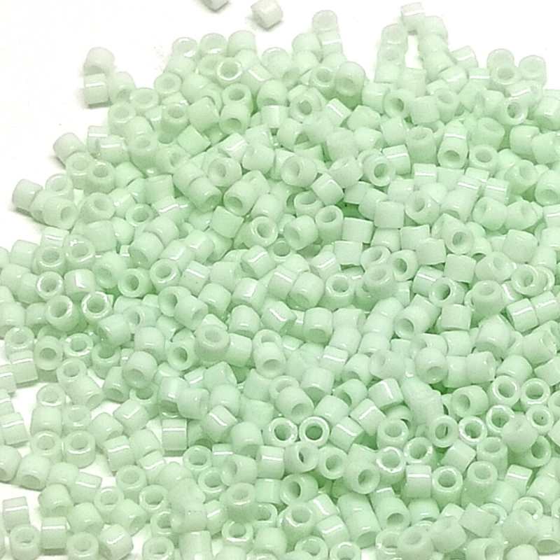 11/0 MIYUKI delica - Opaque Light Mint - 1gr. - - Crystaldreams Abalorios
