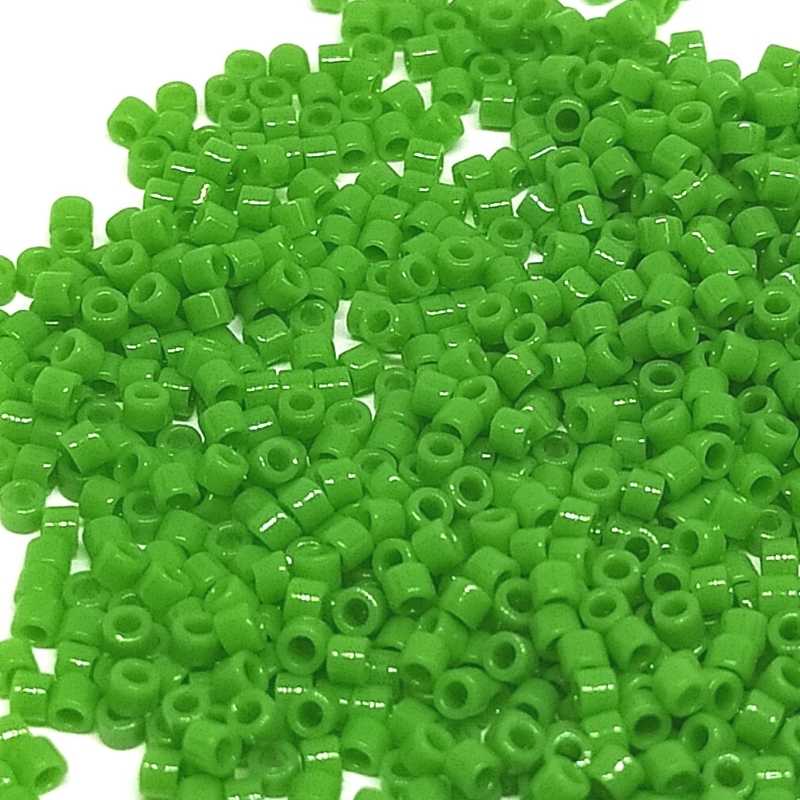 11/0 MIYUKI delica - Opaque Pea Green - 1 gr. - DB724 - - Crystaldreams Abalorios