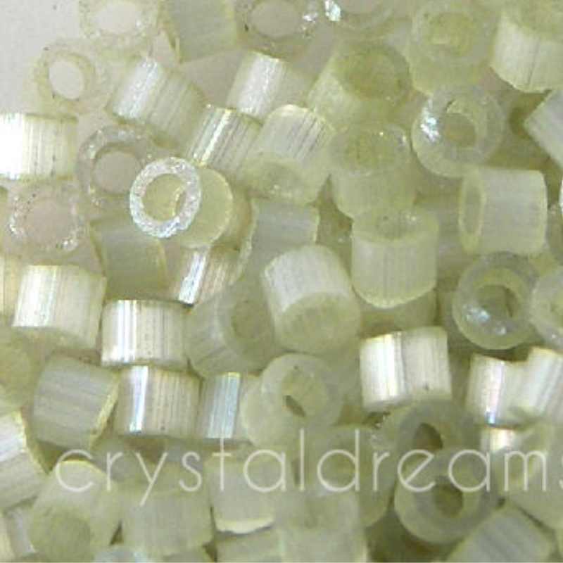 11/0 MIYUKI delica - Satin Pale Lime - 1gr. - - Crystaldreams Abalorios