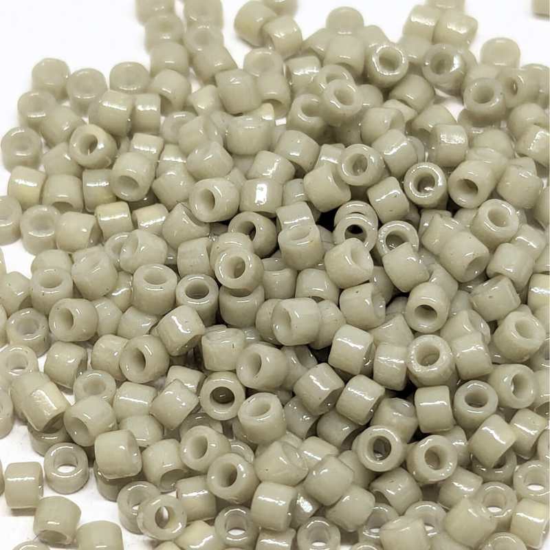 11/0 MIYUKI delica Duracoat Opaque Antique White - 1gr. - DB2363 - - Crystaldreams Abalorios