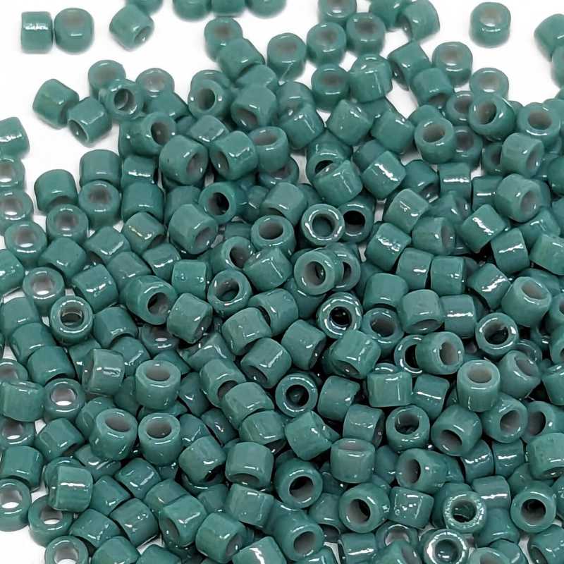 11/0 MIYUKI delica Duracoat Opaque Dyed Eucalyptus 1gr. DB2131 - - Crystaldreams Abalorios