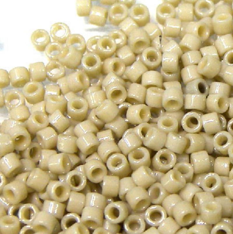 11/0 MIYUKI delica Duracoat Opaque Navajo White - 1gr. - DB2364 - - Crystaldreams Abalorios