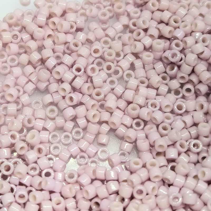 11/0 MIYUKI delica Duracoat Opaque Soft Pink - 1gr. - DB2361 - - Crystaldreams Abalorios