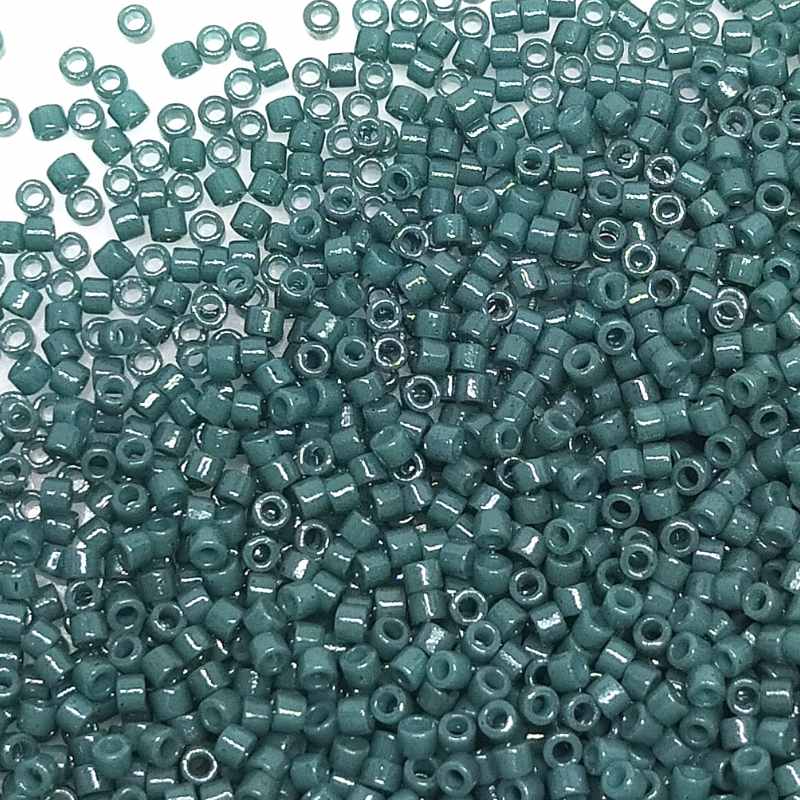 11/0 MIYUKI delica Duracoat Opaque Spruce Green - 1gr. - DB2358 - - Crystaldreams Abalorios