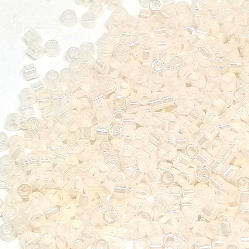 11/0 MIYUKI delica Opaque Bisque White Ceylon - 1gr. - DB1530 -  - Crystaldreams Abalorios