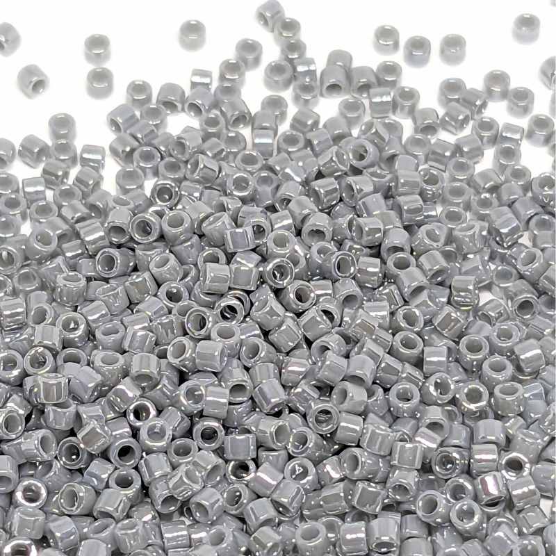 11/0 MIYUKI delica Opaque Ghost Grey Luster AB - 1gr. - DB1570 - - Crystaldreams Abalorios