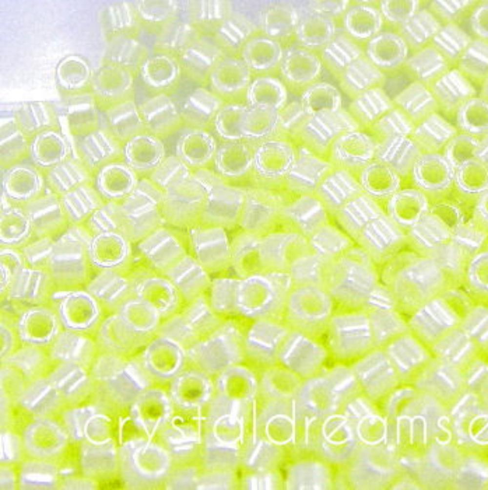 11/0 MIYUKI delica Opaque Pale Yellow Ceylon - 1gr. - DB1531 - - Crystaldreams Abalorios
