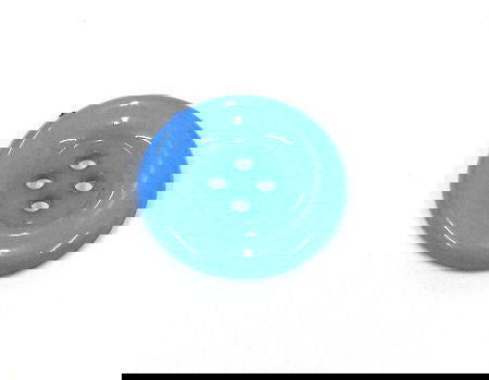 Boton Acrilico 25x3mm - 4 Agujeros de 2mm - Sky Blue - - Crystaldreams Abalorios