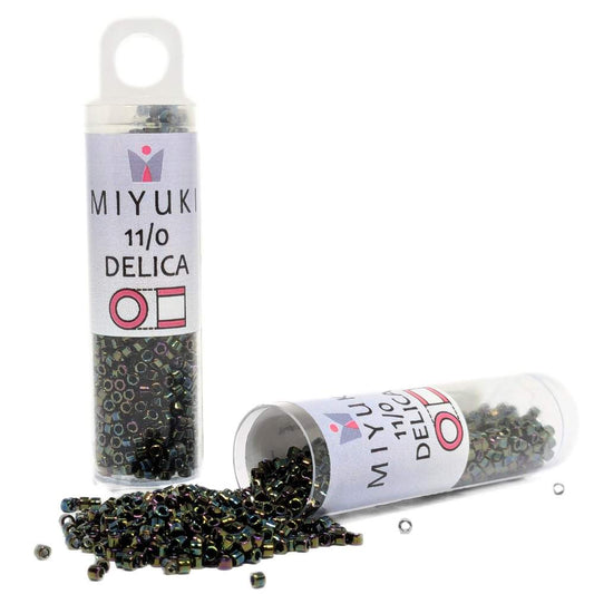 DB0003 Tubo Miyuki Delica 11/0 Green Iris 7,2gr. -