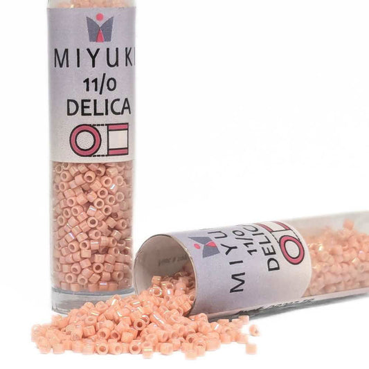 DB0207 Tubo Miyuki Delica 11/0 Opaque Peach Luster 7,2gr - DB0207 Tubo Miyuki Delica 11/0 Opaque Peach Luster 7,2gr - Miyukilandia