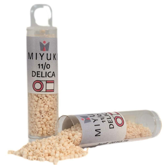 DB0353 Tubo Miyuki Delica 11/0 Matte Dark Cream 7,2gr - DB0353 Tubo Miyuki Delica 11/0 Matte Dark Cream 7,2gr - Miyukilandia