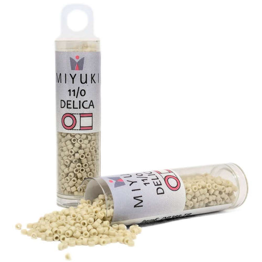 DB0388 Tubo Miyuki Delica 11/0 Matte Opaque Bone 7,2gr. -