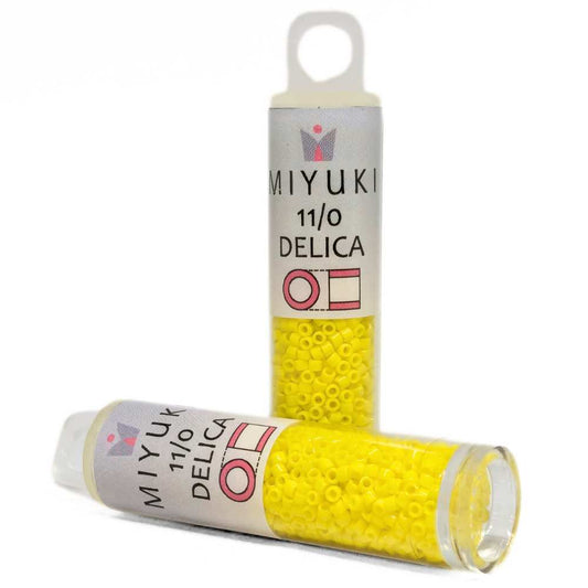 DB0721 Tubo Miyuki Delica 11/0 Opaque Yellow 7,2gr. -