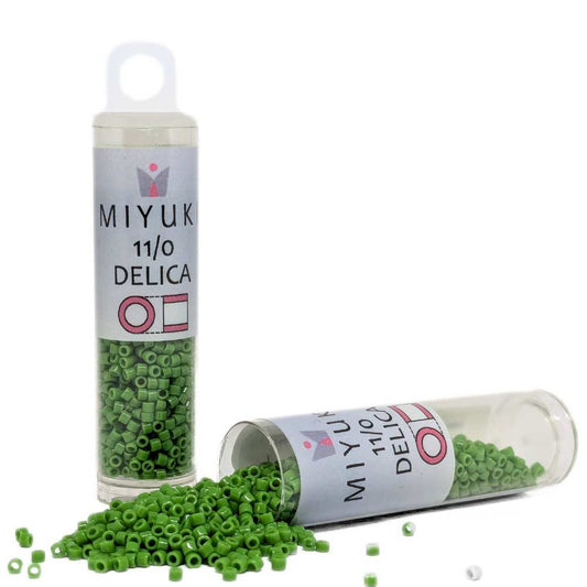 DB0724 Tubo Miyuki Delica 11/0 Opaque Pea Green 7,2gr. -