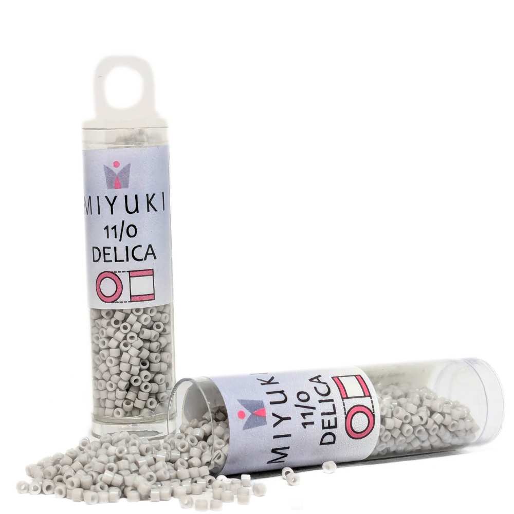 DB1518 Tubo Miyuki Delica 11/0 Matte Opaque Light Smoke 7,2gr. -