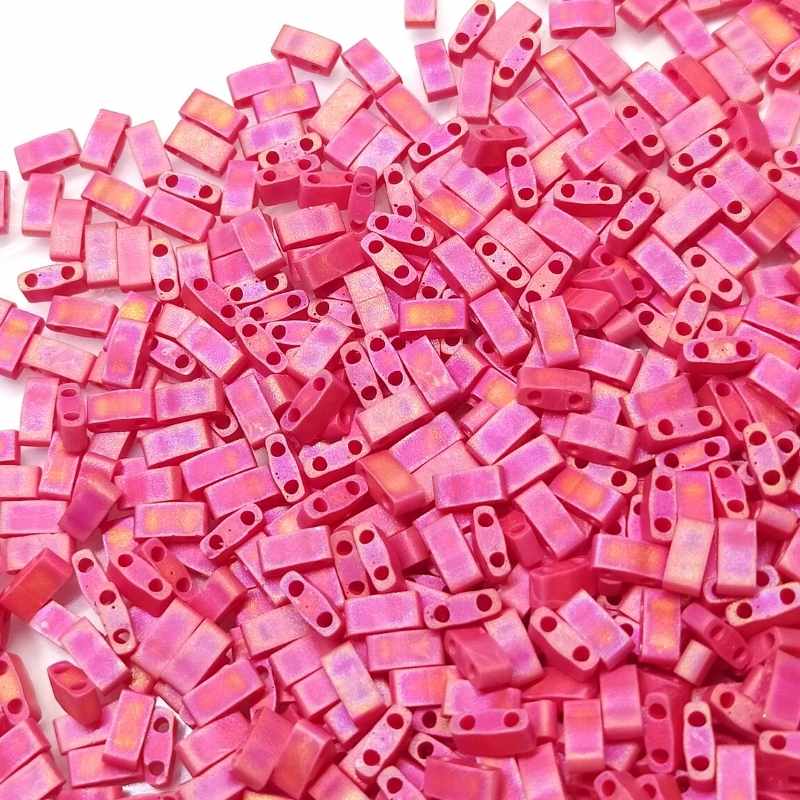 Miyuki Half-Tila - 2,5mm - 2 gr. - Matte Opaque Red AB - - Crystaldreams Abalorios