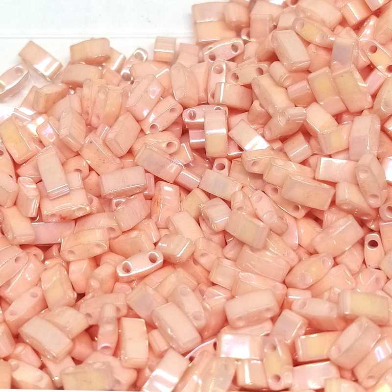 Miyuki Half-Tila - 2,5mm 2gr. Opaque Luster Tea Rose - 596 - - Crystaldreams Abalorios