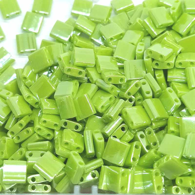 Miyuki Tila 5mm pack de 2 gr. - Opaque Luster Chartreuse - - Crystaldreams Abalorios