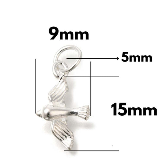 Pieza en plata 925 con diseño de pájaro en vuelo y acabado brillante