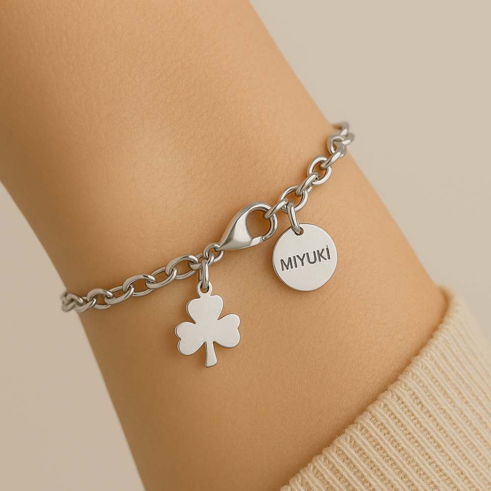 cierre mosqueton en plata de ley 925 montado en pulsera