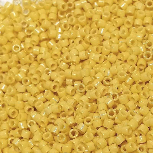 11/0 MIYUKI delica - Duracoat Opaque Banana - 1gr. -  - Crystaldreams Abalorios