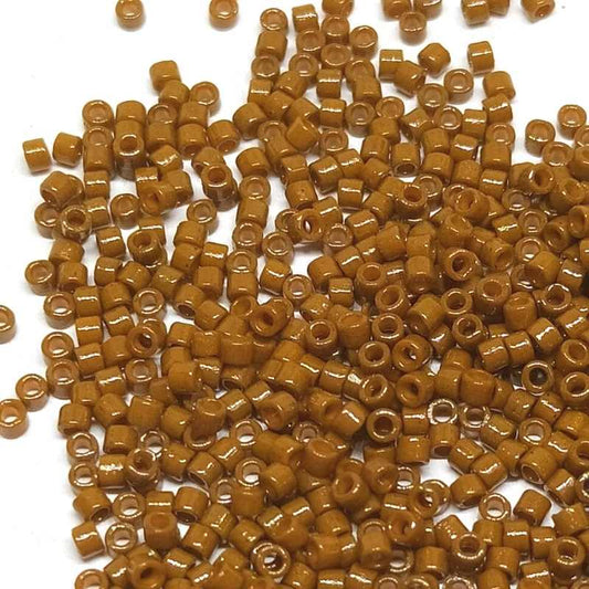 11/0 MIYUKI delica - Duracoat Opaque Dyed Sienna - 1gr. DB2109 -  - Crystaldreams Abalorios