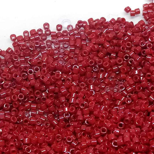 11/0 MIYUKI delica - Dyed Opaque Cranberry - 1gr. - DB654 -  - Crystaldreams Abalorios