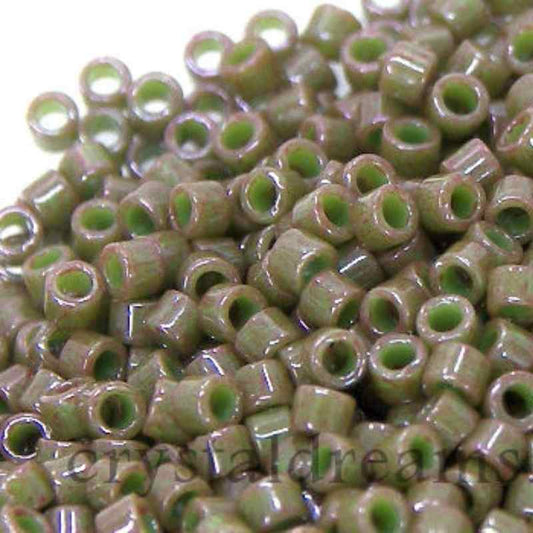 11/0 MIYUKI delica - Dyed Opaque Olive - 1gr. - DB657 -  - Crystaldreams Abalorios