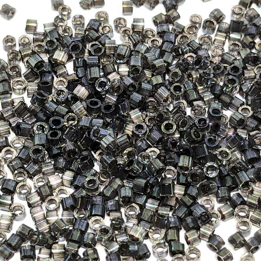 11/0 MIYUKI delica - Gray Silk Satin - 1gr. - DB1818 -  - Crystaldreams Abalorios