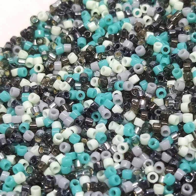 11/0 MIYUKI delica  - Green mist mix 1gr. - MIX23 -  - Crystaldreams Abalorios