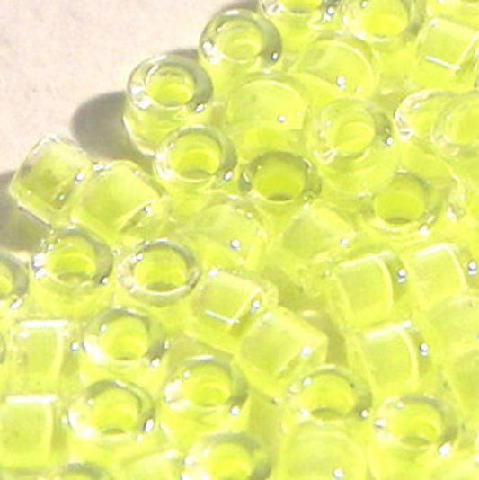 11/0 MIYUKI delica - Luminous Limeade - 1gr. -  - Crystaldreams Abalorios