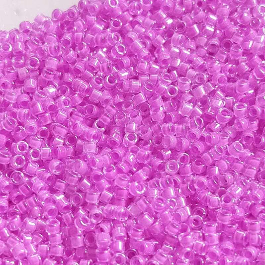 11/0 MIYUKI delica - Luminous Plum Crazy - 1gr. -  - Crystaldreams Abalorios