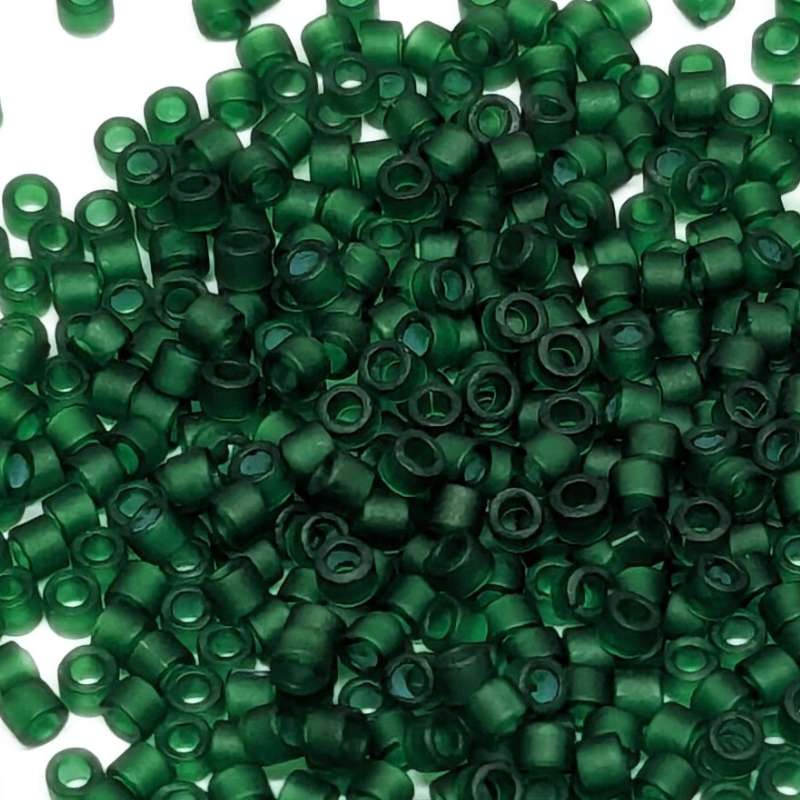 11/0 MIYUKI delica - Transparent Mate Forest Green 1 gr. DB767 -  - Crystaldreams Abalorios