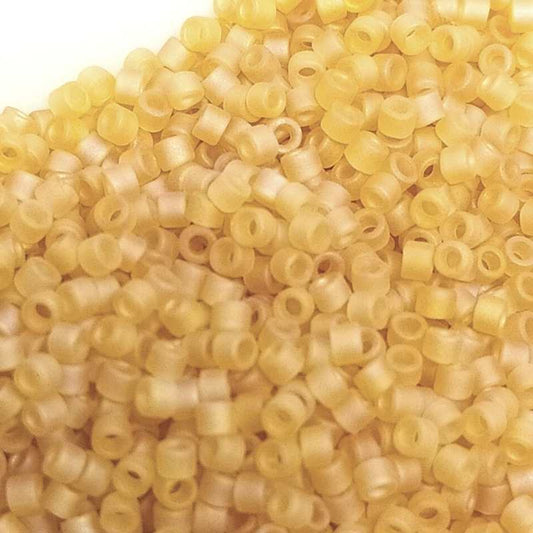 11/0 MIYUKI delica - Transparent mate Light Topaz AB  1gr. DB852 -  - Crystaldreams Abalorios