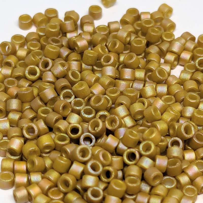 11/0 MIYUKI delica Opaque Glazez Rainbow Pistacho 1gr. - DB2303 -  - Crystaldreams Abalorios