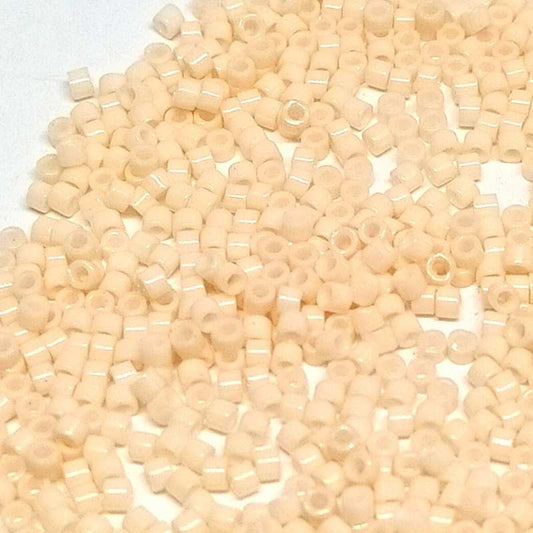 11/0 MIYUKI delica Opaque Light Peach - 1gr. - DB1492 -  - Crystaldreams Abalorios