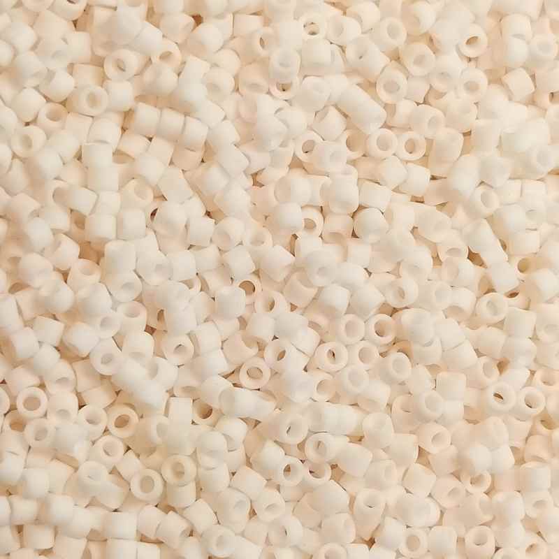 11/0 MIYUKI delica Opaque Matte Bisque White - 1gr. - DB1510 -  - Crystaldreams Abalorios