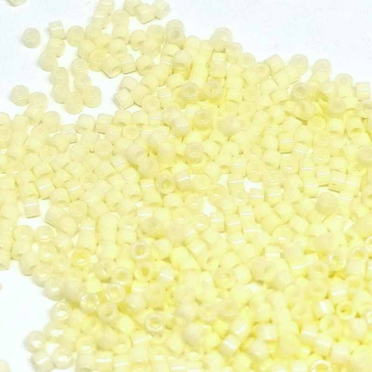 11/0 MIYUKI delica Opaque Pale Yellow - 1gr. - DB1491 -  - Crystaldreams Abalorios