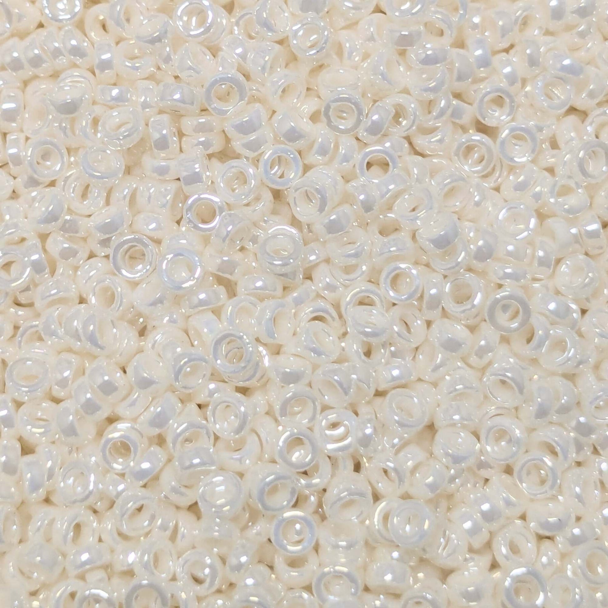 Abalorios Miyuki Distanciadores opaque ivory Pearl