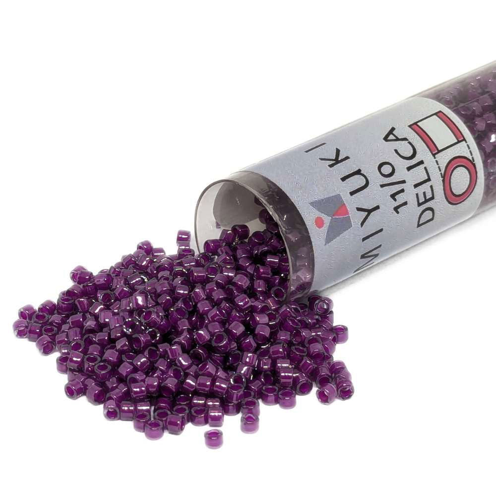 DB0281 Tubo Miyuki Delica 11/0 Lined Pale Magenta Luster 7,2gr - DB0281 Tubo Miyuki Delica 11/0 Lined Pale Magenta Luster 7,2gr - Miyukilandia 