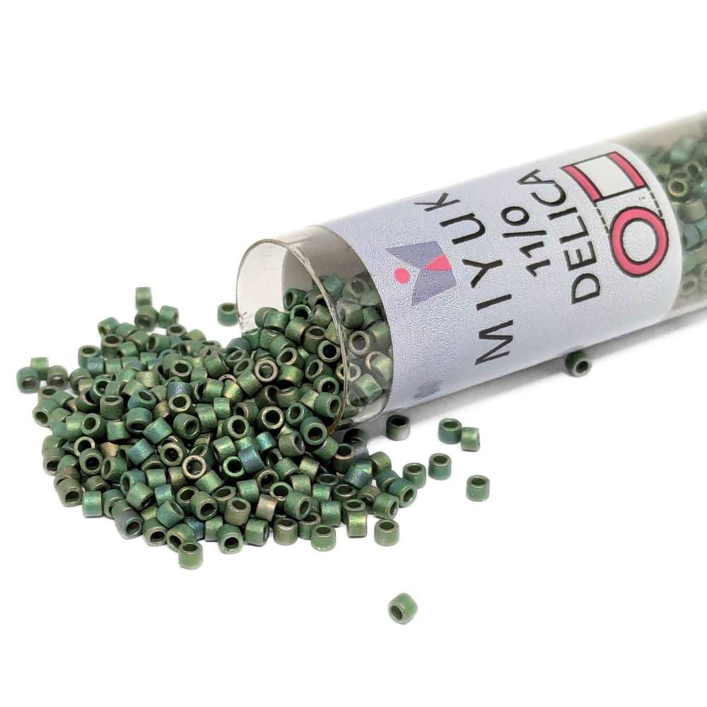 DB0373 Tubo Miyuki Delica 11/0 Matte Metallic Leaf Green 7,2gr - DB0373 Tubo Miyuki Delica 11/0 Matte Metallic Leaf Green 7,2gr - Miyukilandia 