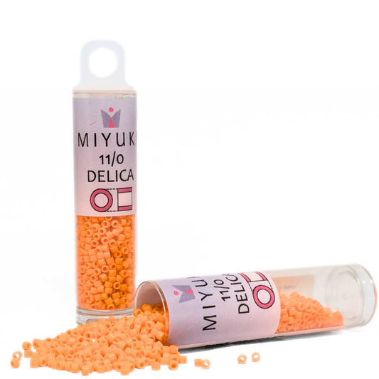 DB1133 Tubo Miyuki Delica 11/0 Opaque Mandarin 7,2gr. -  