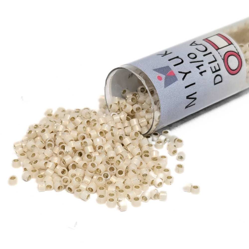 DB1451 Tubo Miyuki Delica 11/0 Silver lined Pale cream Opal 7,2gr. -  