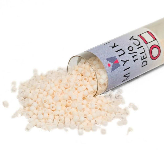 DB1510 Tubo Miyuki Delica 11/0 Matte Opaque Bisque White 7,2gr. -  